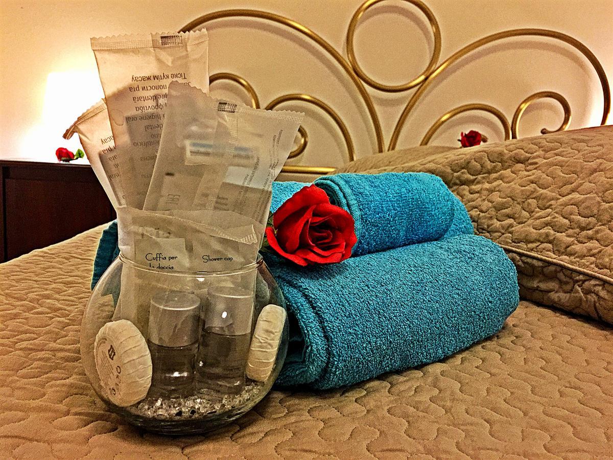 Rho Gloria 2 Hotel Екстериор снимка