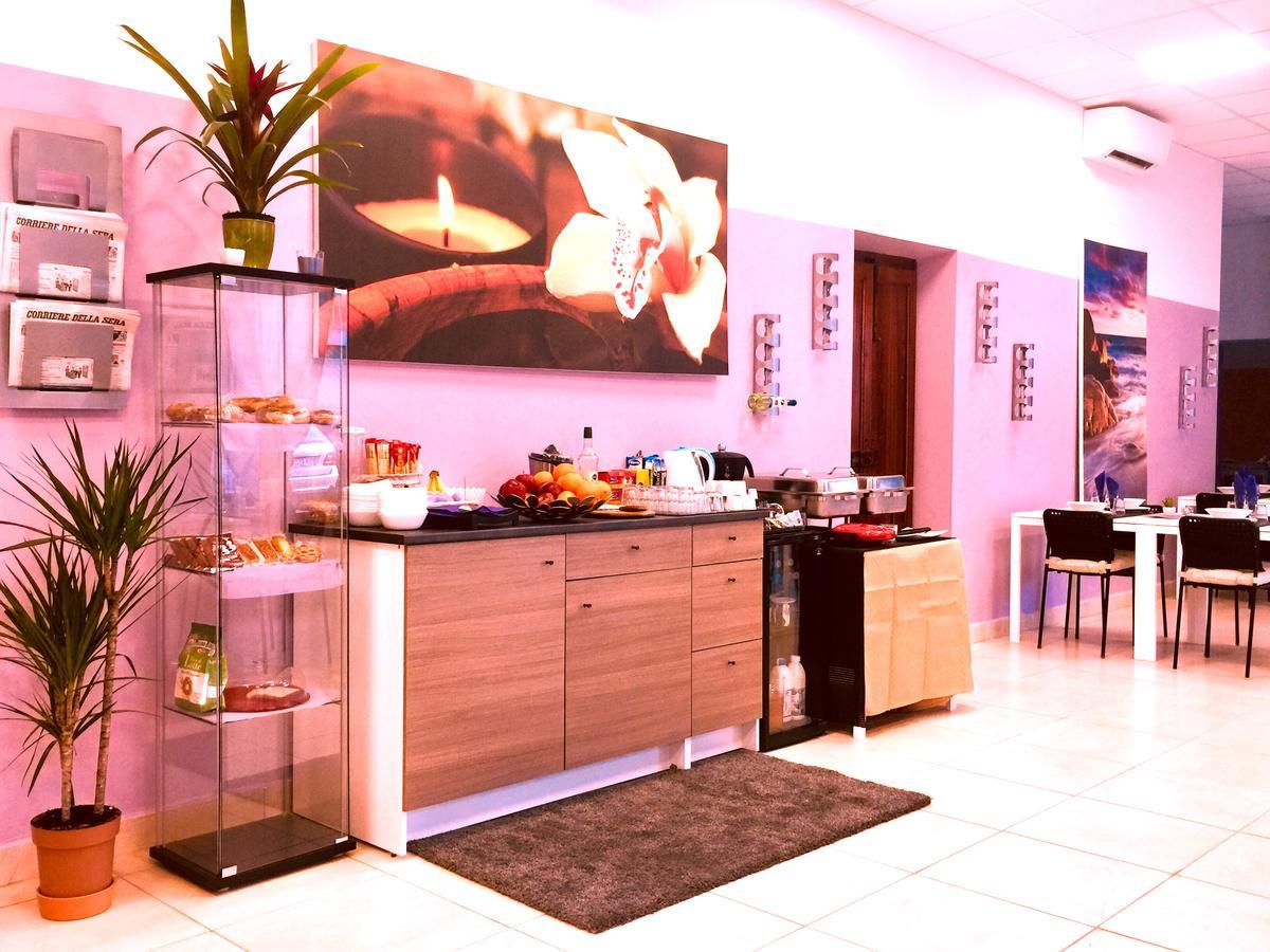 Rho Gloria 2 Hotel Екстериор снимка