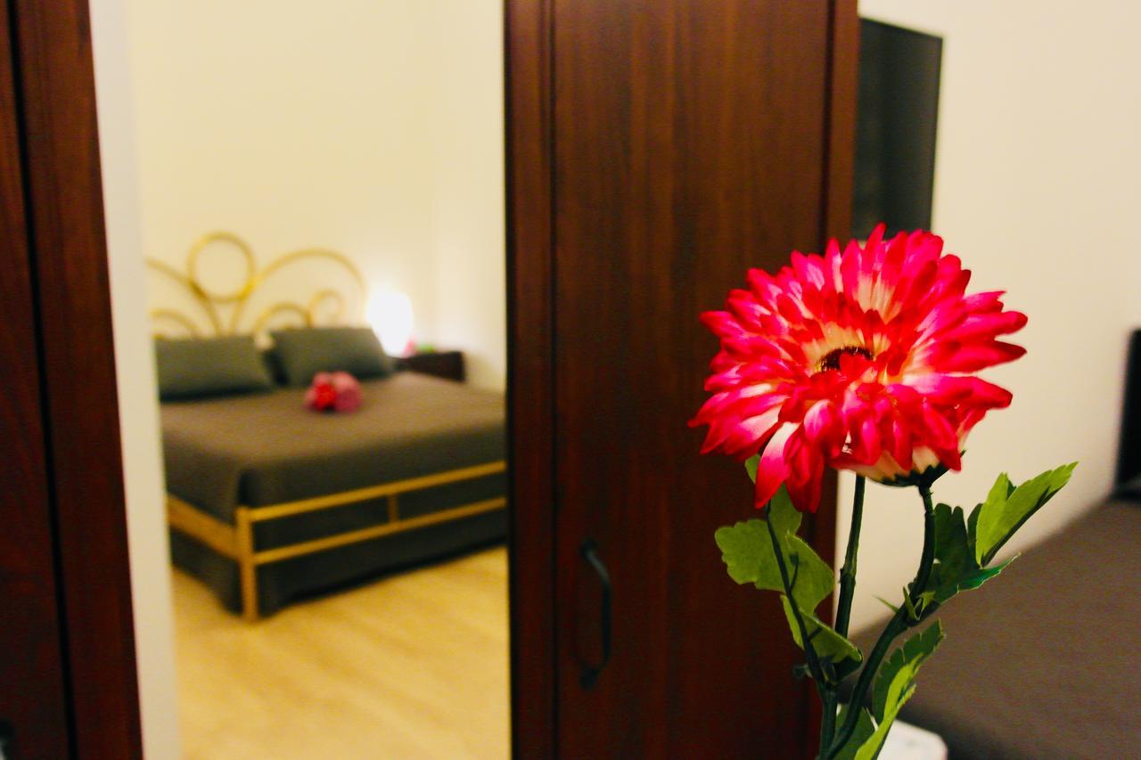 Rho Gloria 2 Hotel Екстериор снимка